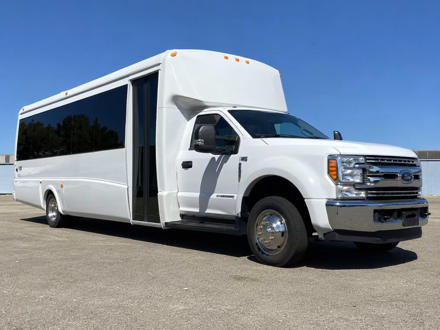 20 passenger minibus